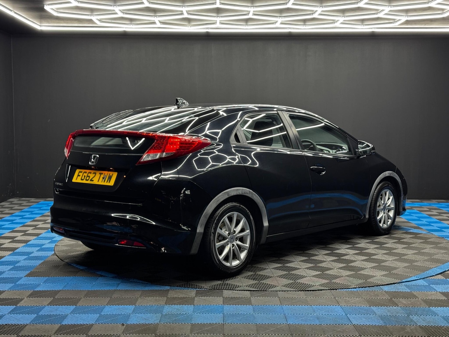 Used Honda Civic for sale - 76994713: Photo 5