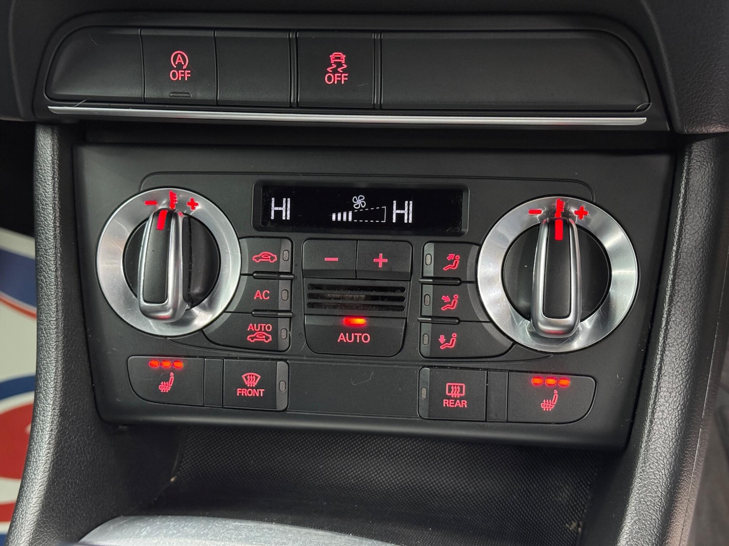 Used Audi Q3 2012 for sale - 77559538: Photo 26