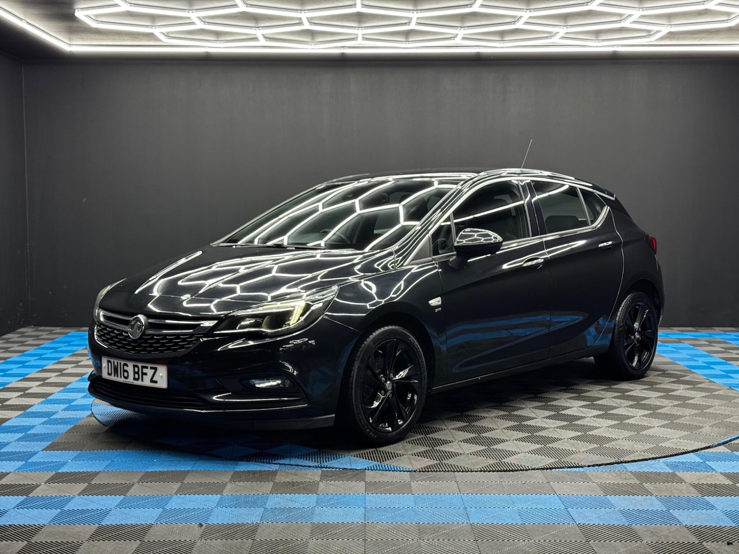 Used Vauxhall Astra 2016 for sale - 76440737: Photo 3