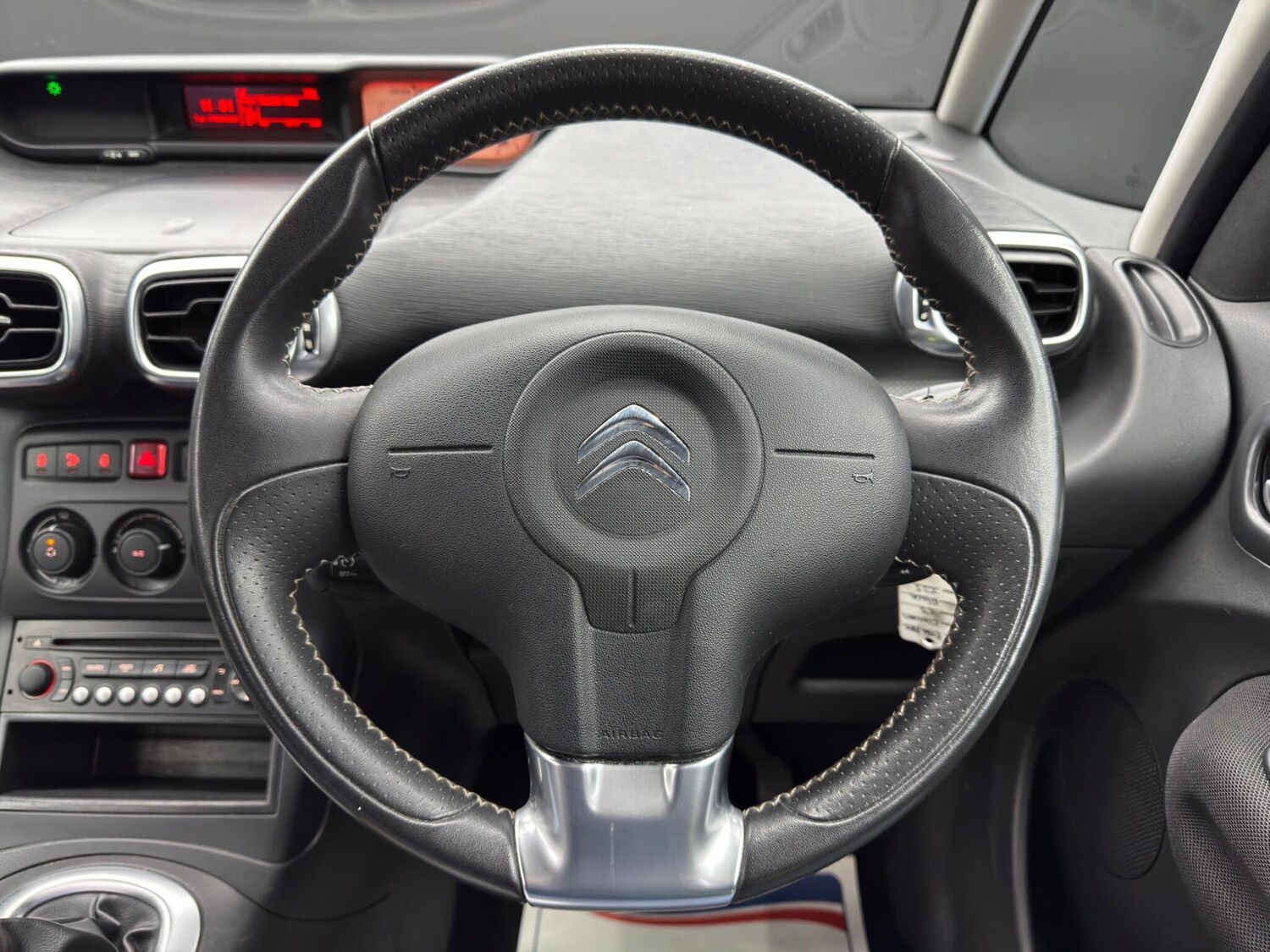 Used Citroen C3 Picasso 2016 for sale - 77939617: Photo 19