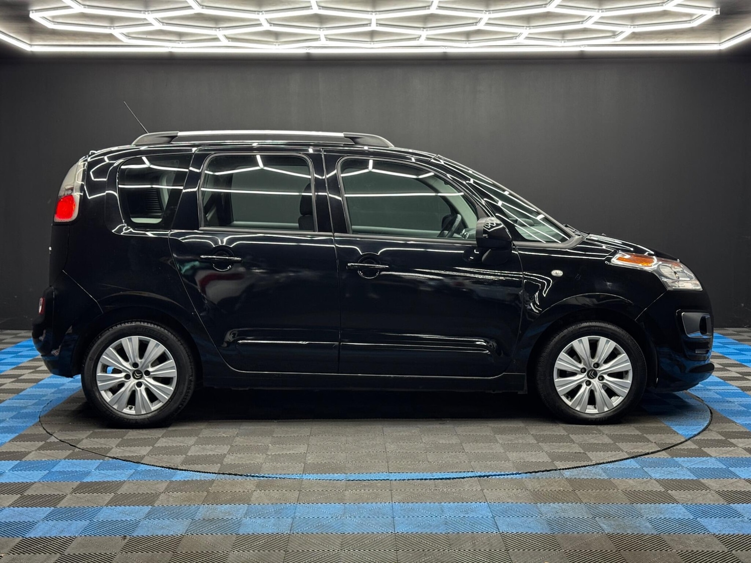 Used Citroen C3 Picasso 2016 for sale - 77939617: Photo 4