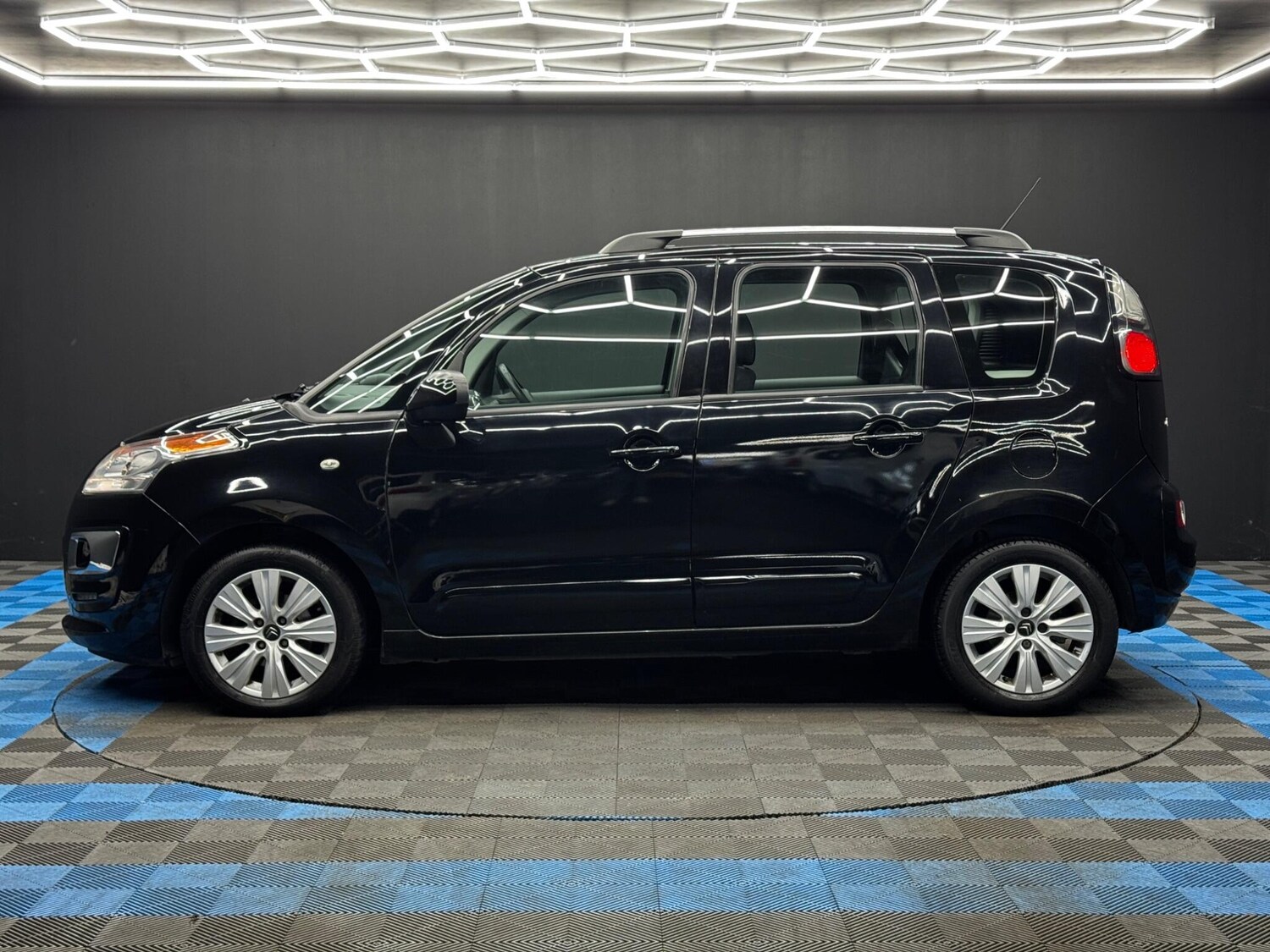 Used Citroen C3 Picasso 2016 for sale - 77939617: Photo 8