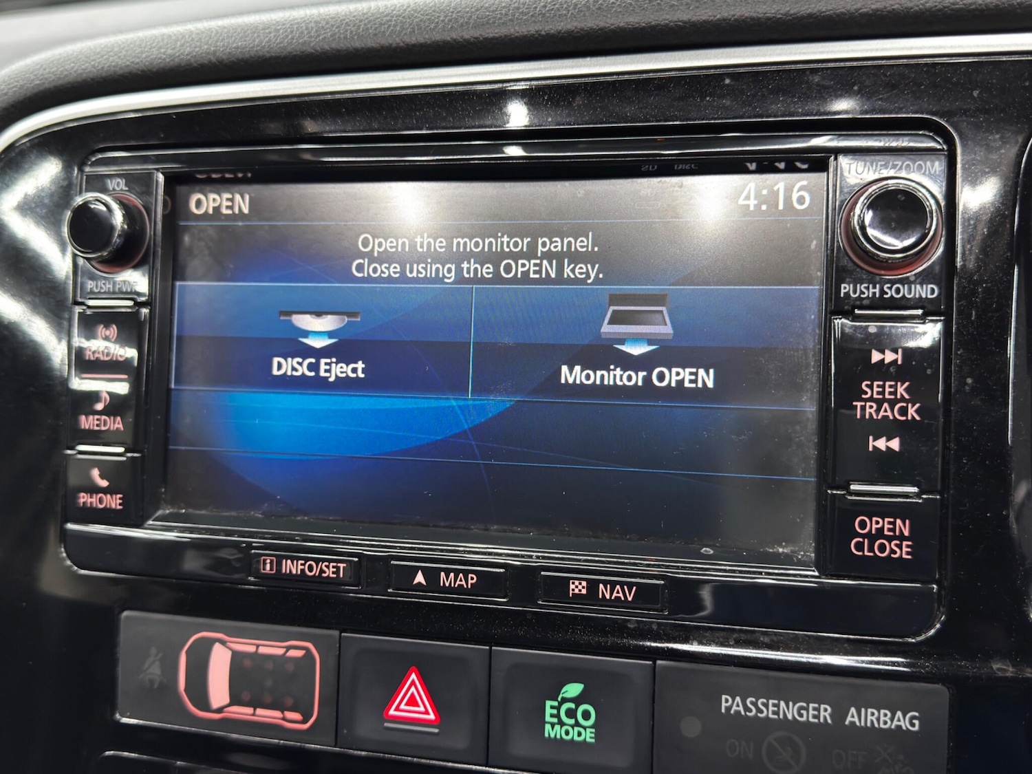 Used Mitsubishi Outlander 2016 for sale - 76399038: Photo 34