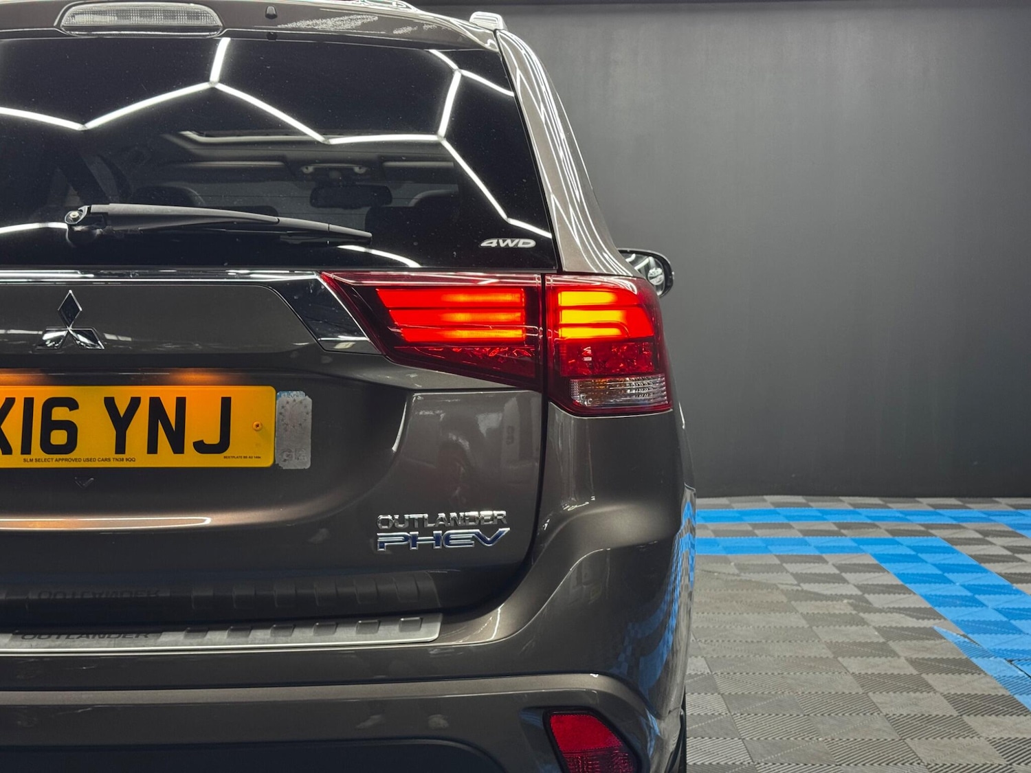 Used Mitsubishi Outlander 2016 for sale - 76399038: Photo 46