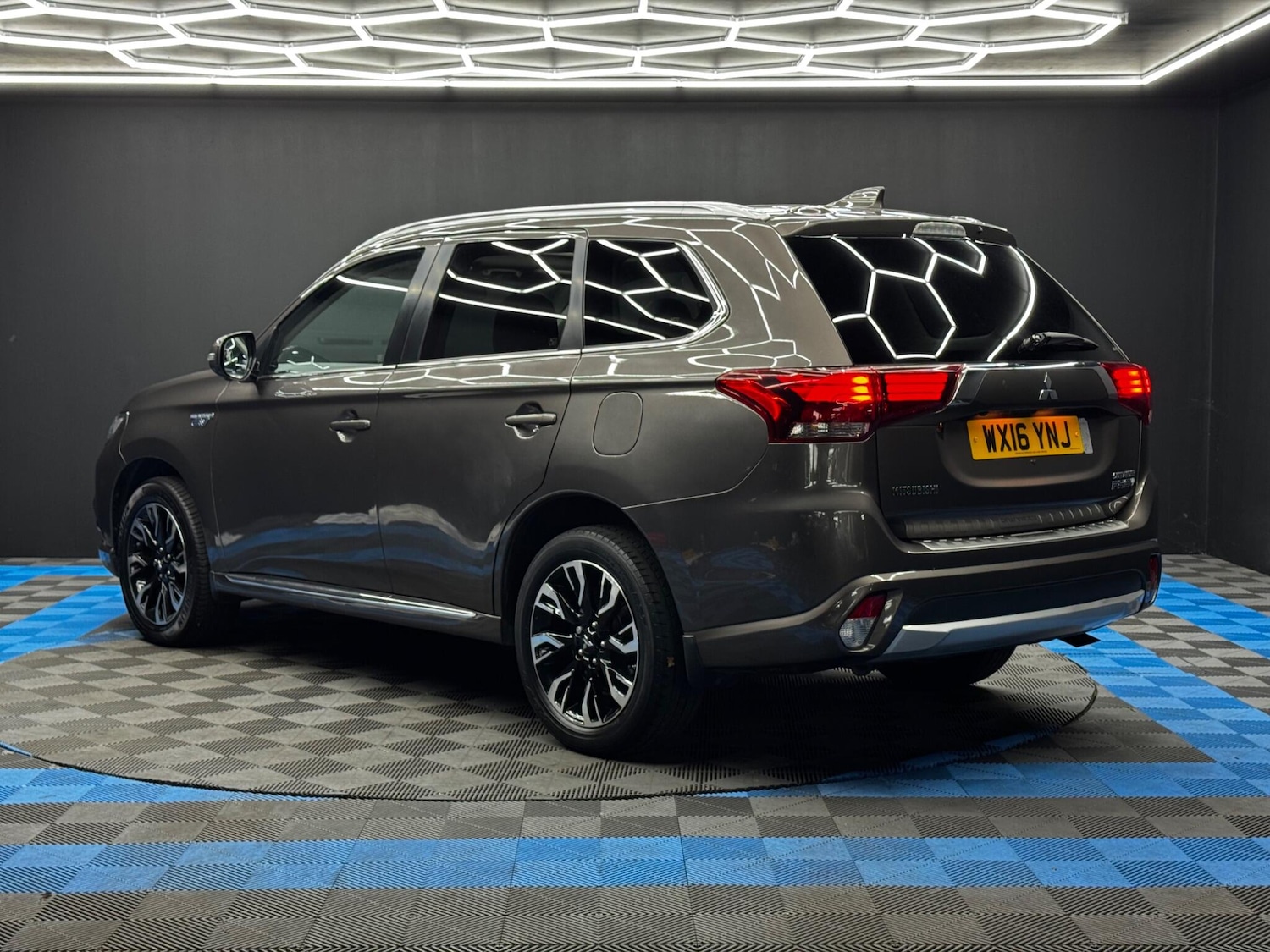 Used Mitsubishi Outlander 2016 for sale - 76399038: Photo 7