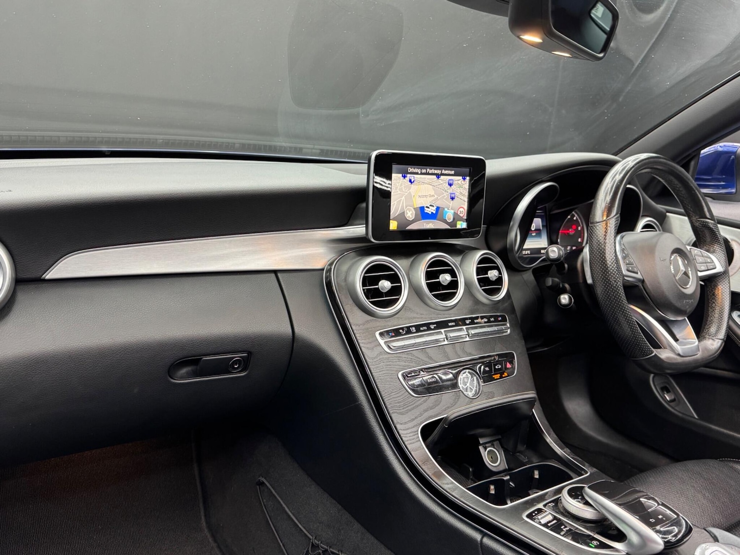 Used Mercedes-Benz C Class 2017 for sale - 76377379: Photo 11