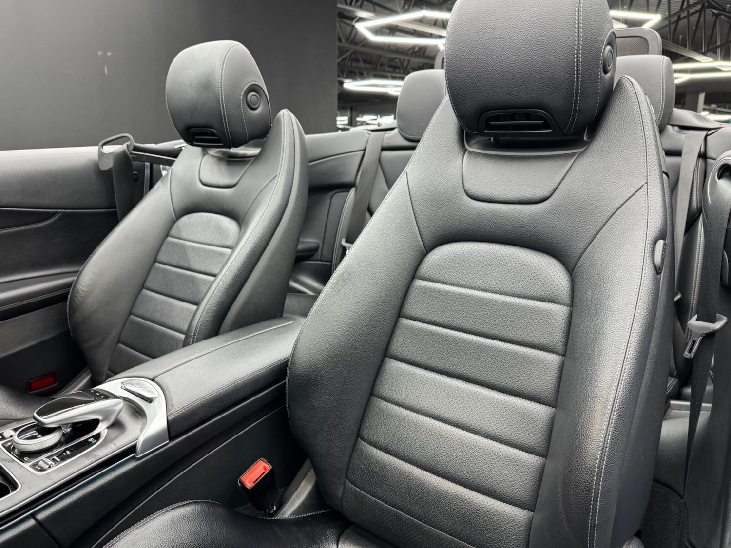 Used Mercedes-Benz C Class 2017 for sale - 76377379: Photo 14