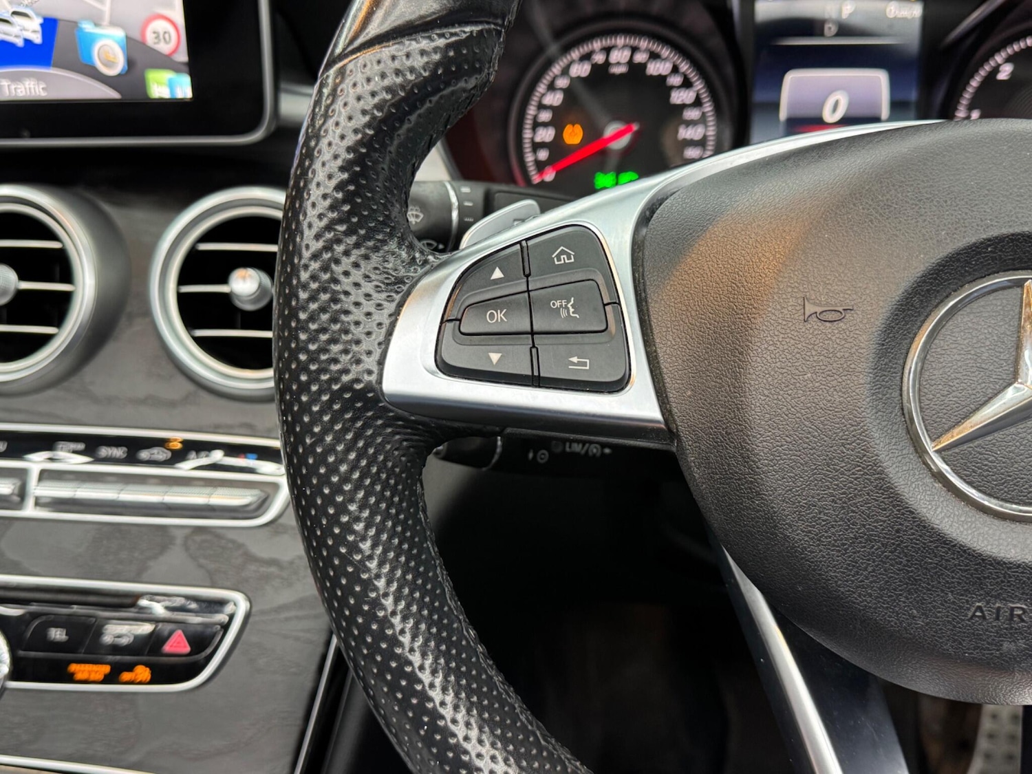 Used Mercedes-Benz C Class 2017 for sale - 76377379: Photo 20