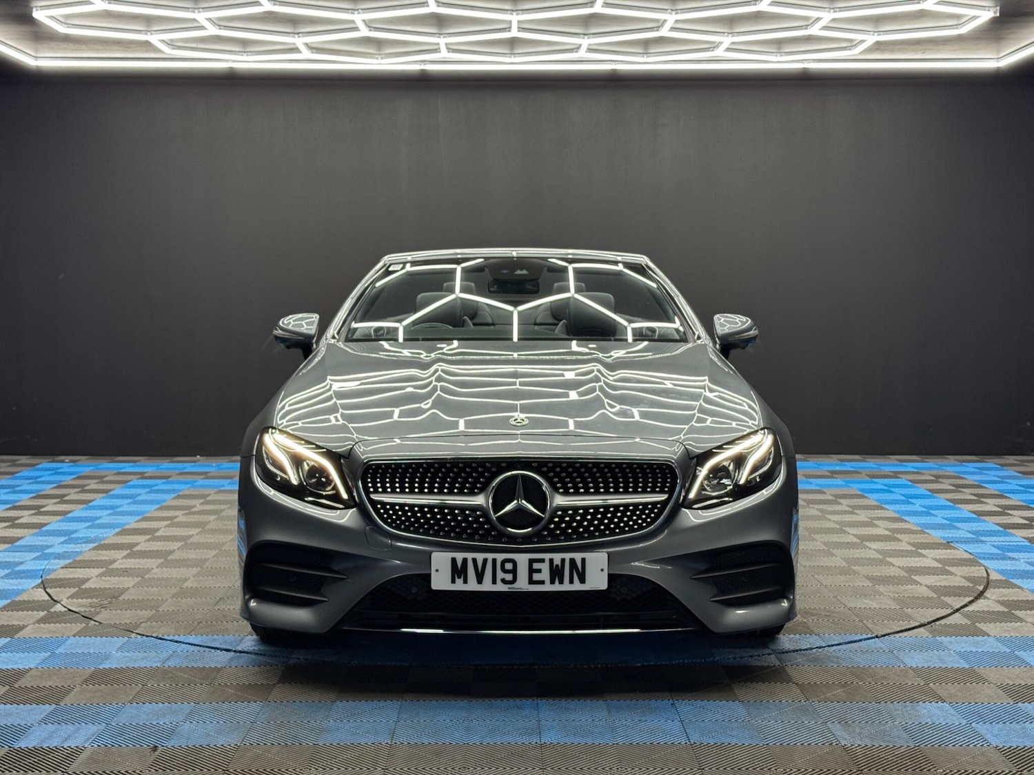 Used Mercedes-Benz E Class 2019 for sale - 78184411: Photo 2