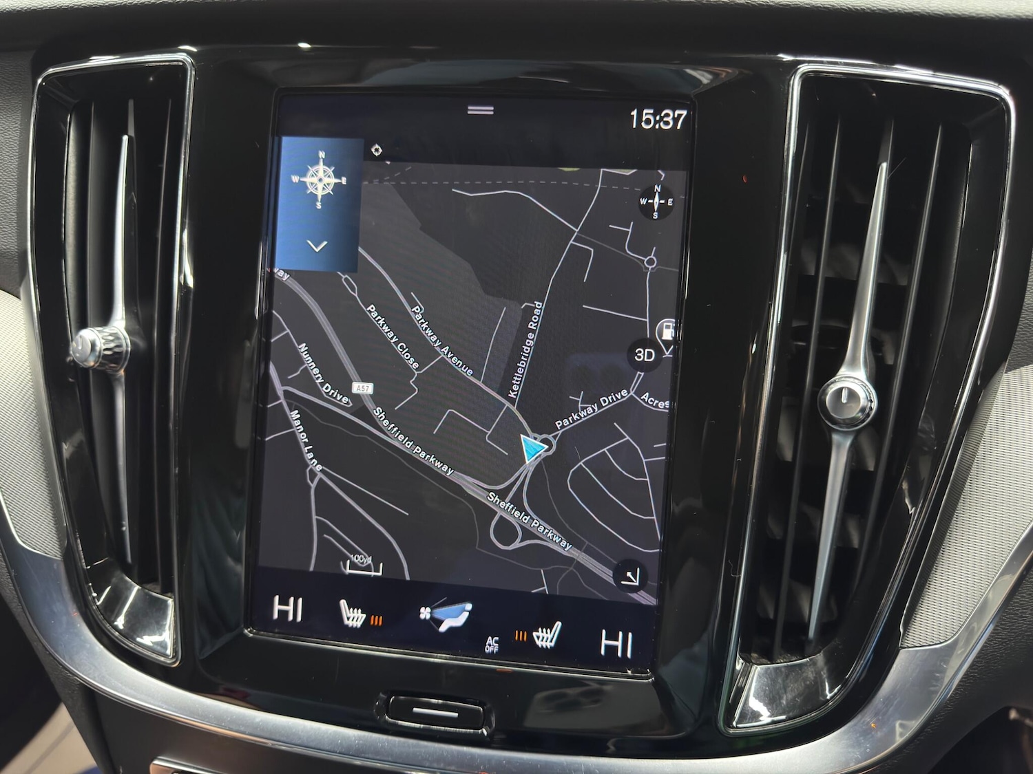 Used Volvo V60 2021 for sale - 77098209: Photo 25