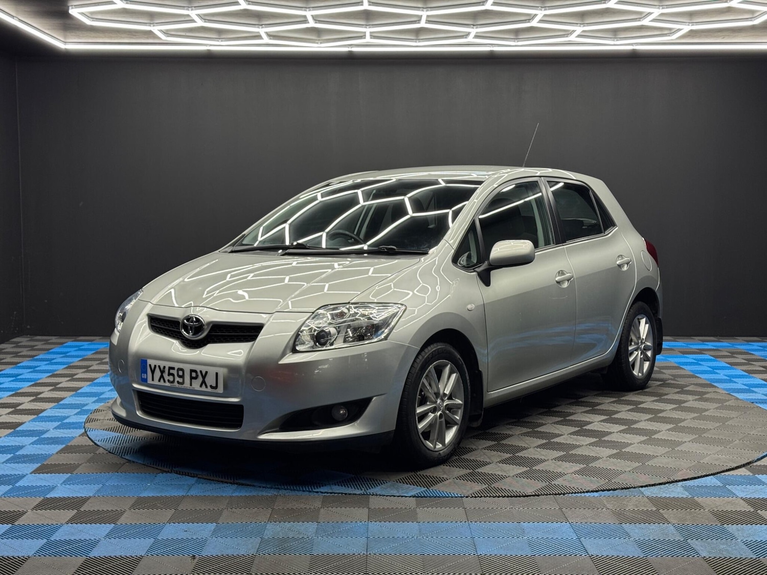 Used Toyota Auris 2009 for sale - 77351810: Photo 3