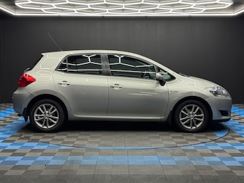 Used Toyota Auris 2009 for sale - 77351810: Photo