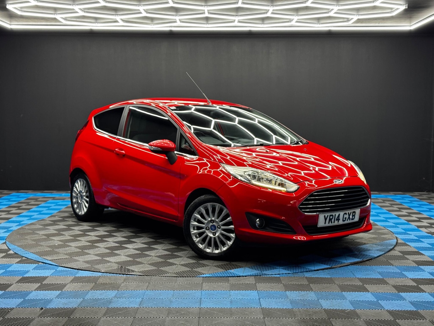 Used Ford Fiesta 2014 for sale - 76701882: Photo 1