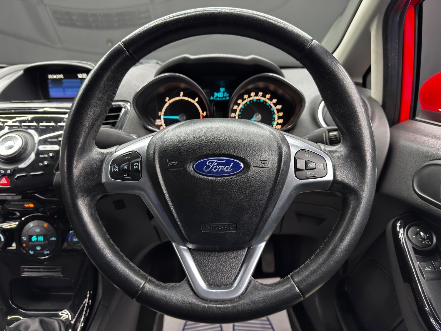 Used Ford Fiesta 2014 for sale - 76701882: Photo 18