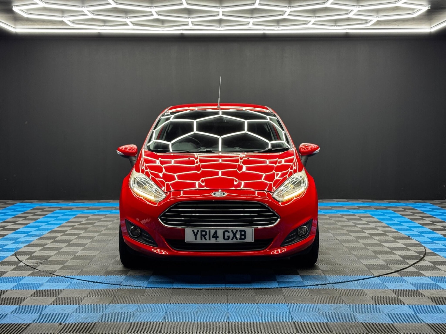 Used Ford Fiesta 2014 for sale - 76701882: Photo 2