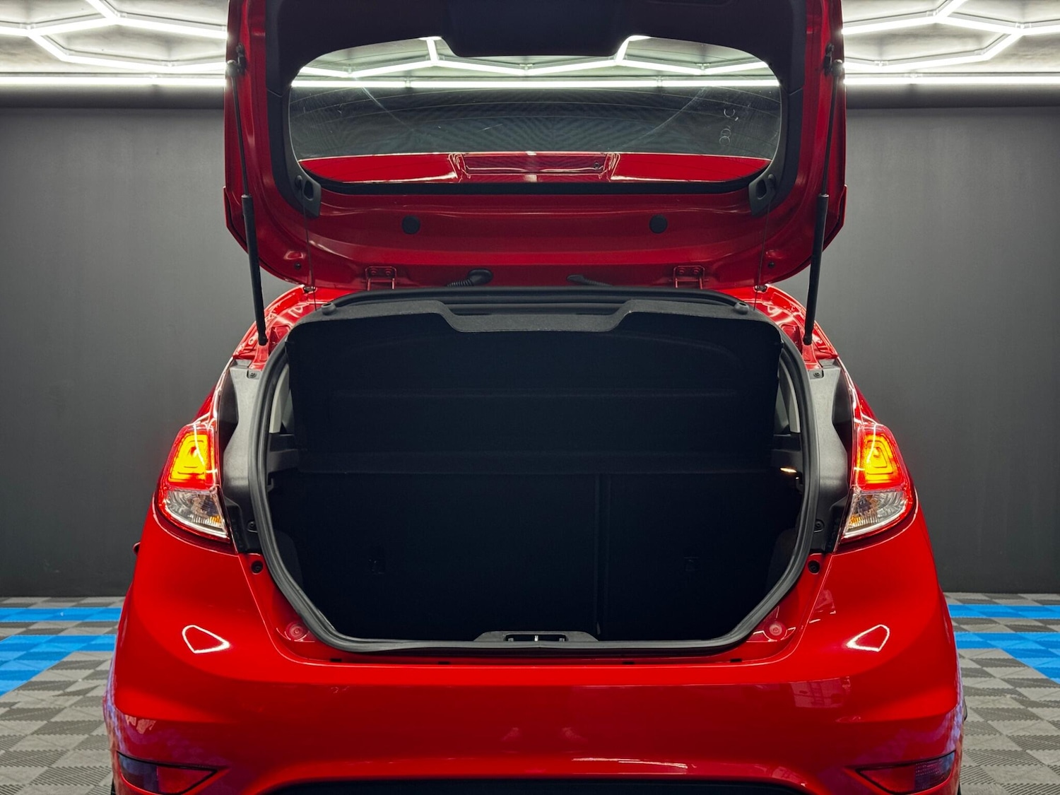 Used Ford Fiesta 2014 for sale - 76701882: Photo 33