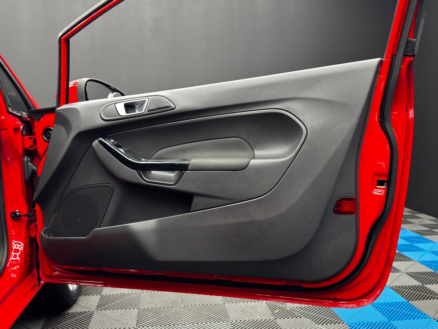 Used Ford Fiesta 2014 for sale - 76701882: Photo 34