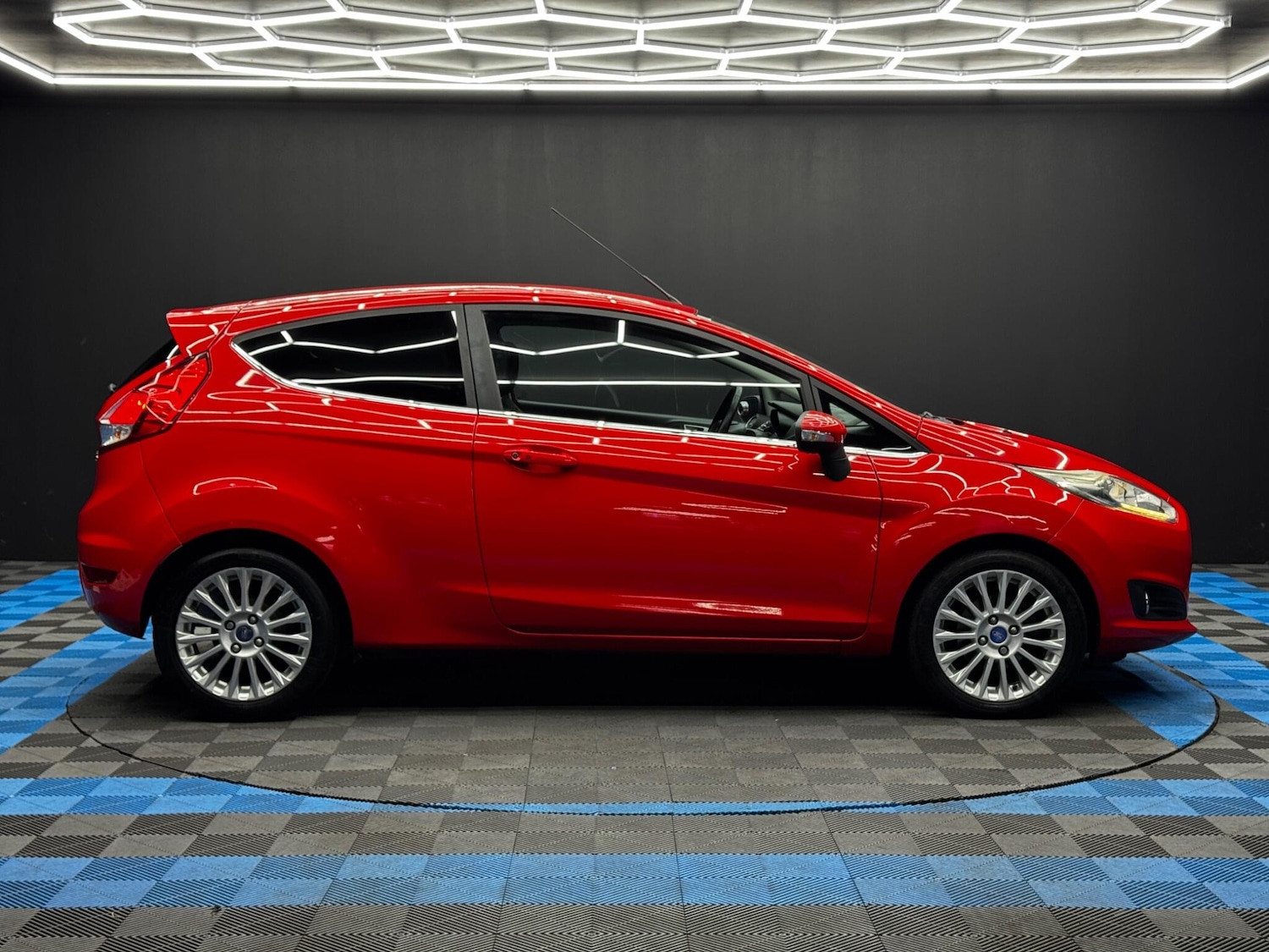 Used Ford Fiesta 2014 for sale - 76701882: Photo 4