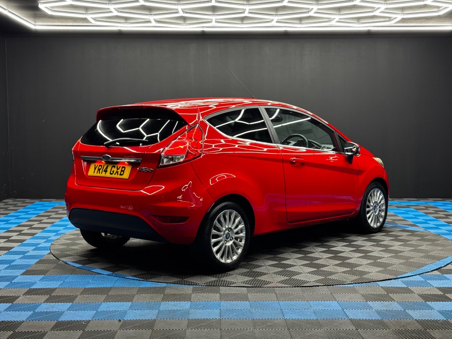 Used Ford Fiesta 2014 for sale - 76701882: Photo 5