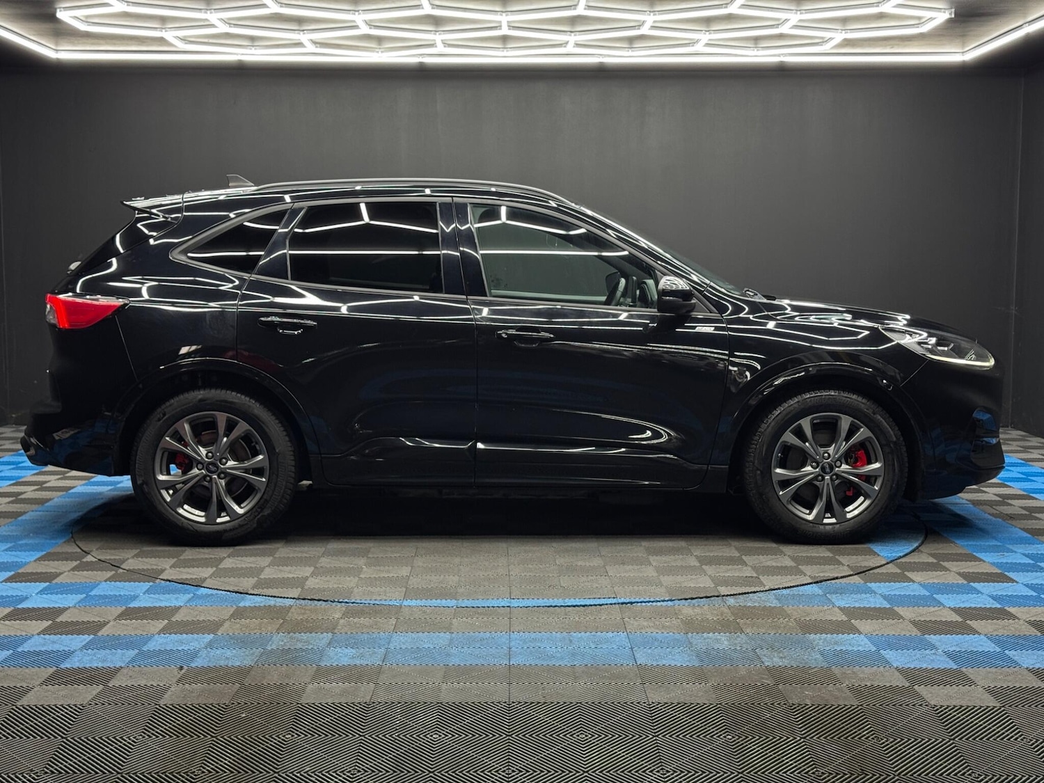 Used Ford Kuga 2021 for sale - 77737469: Photo 4