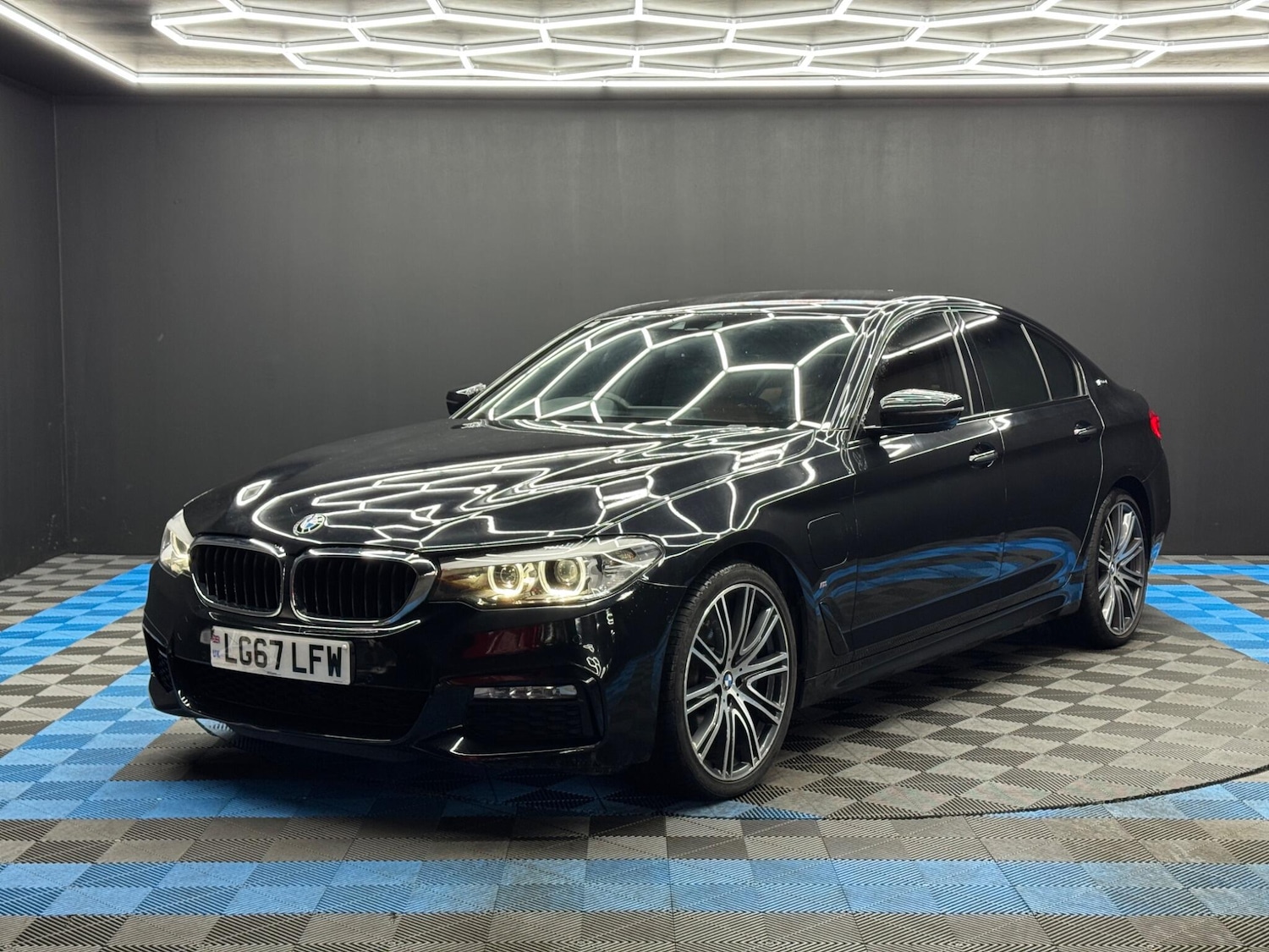 Used BMW 5 Series 2017 for sale - 77549731: Photo 3