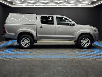 Used Toyota Hilux 2015 for sale - 78783663: Photo