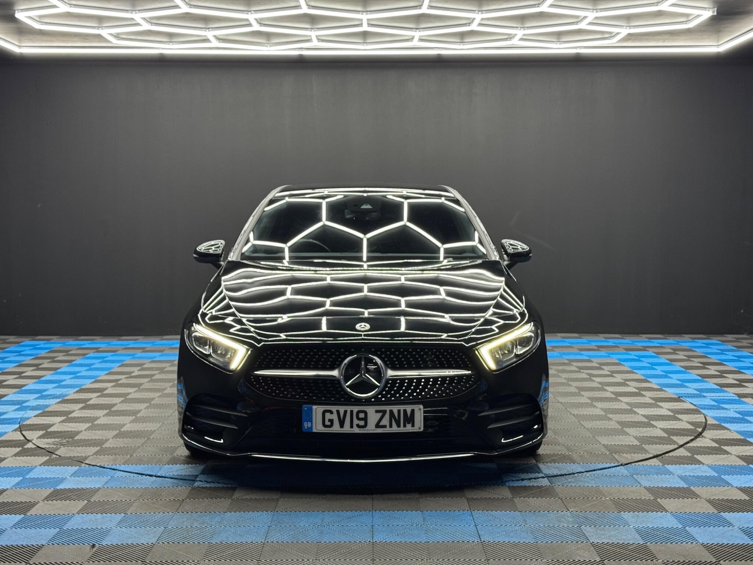 Used Mercedes-Benz A-Class 2019 for sale - 77291675: Photo 2