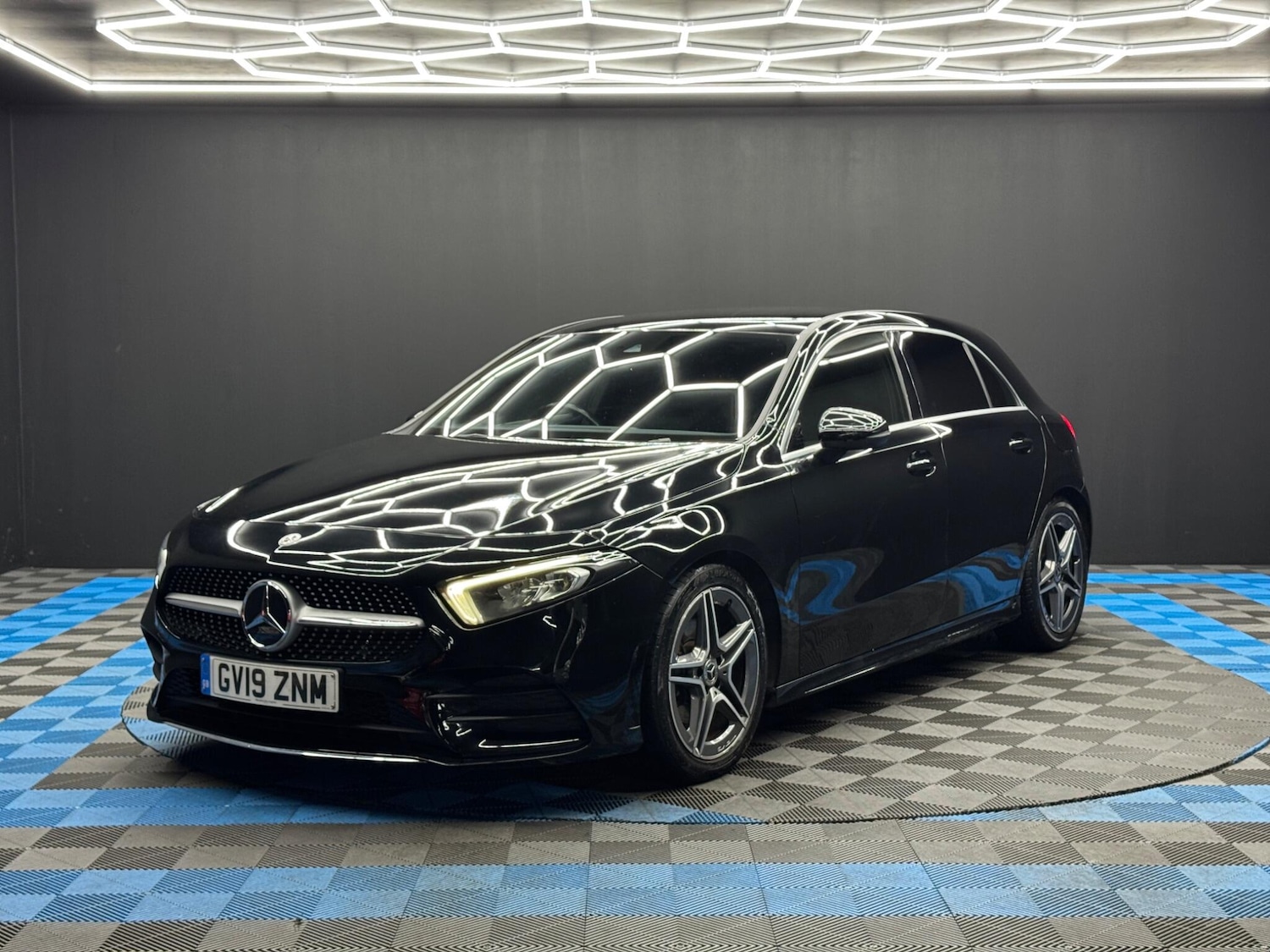 Used Mercedes-Benz A-Class 2019 for sale - 77291675: Photo 3