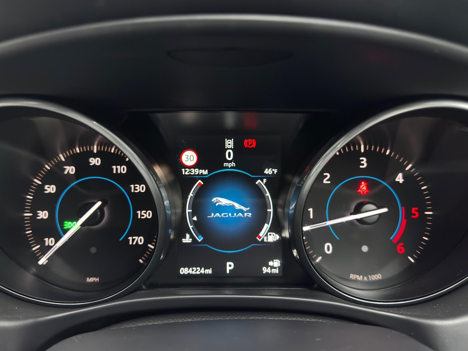 Used Jaguar XE 2017 for sale - 76620514: Photo 22