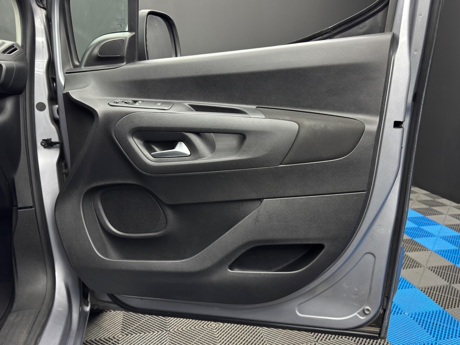 Used Vauxhall Combo Life 2020 for sale - 77254778: Photo 33