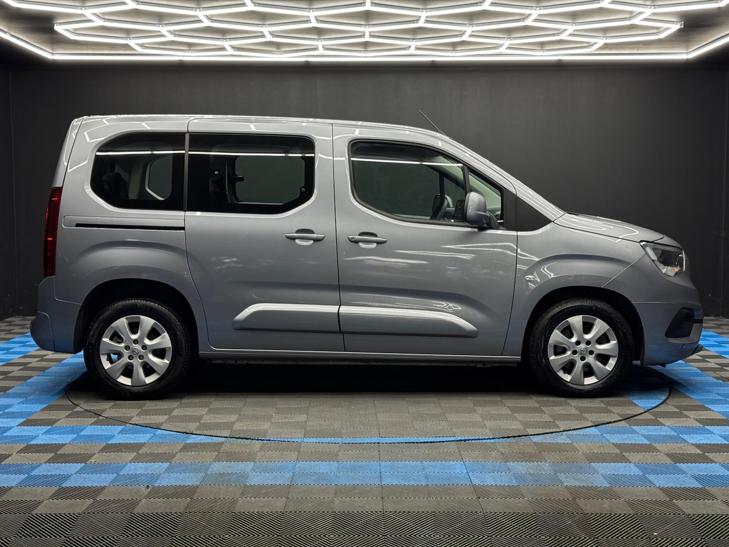 Used Vauxhall Combo Life 2020 for sale - 77254778: Photo 4