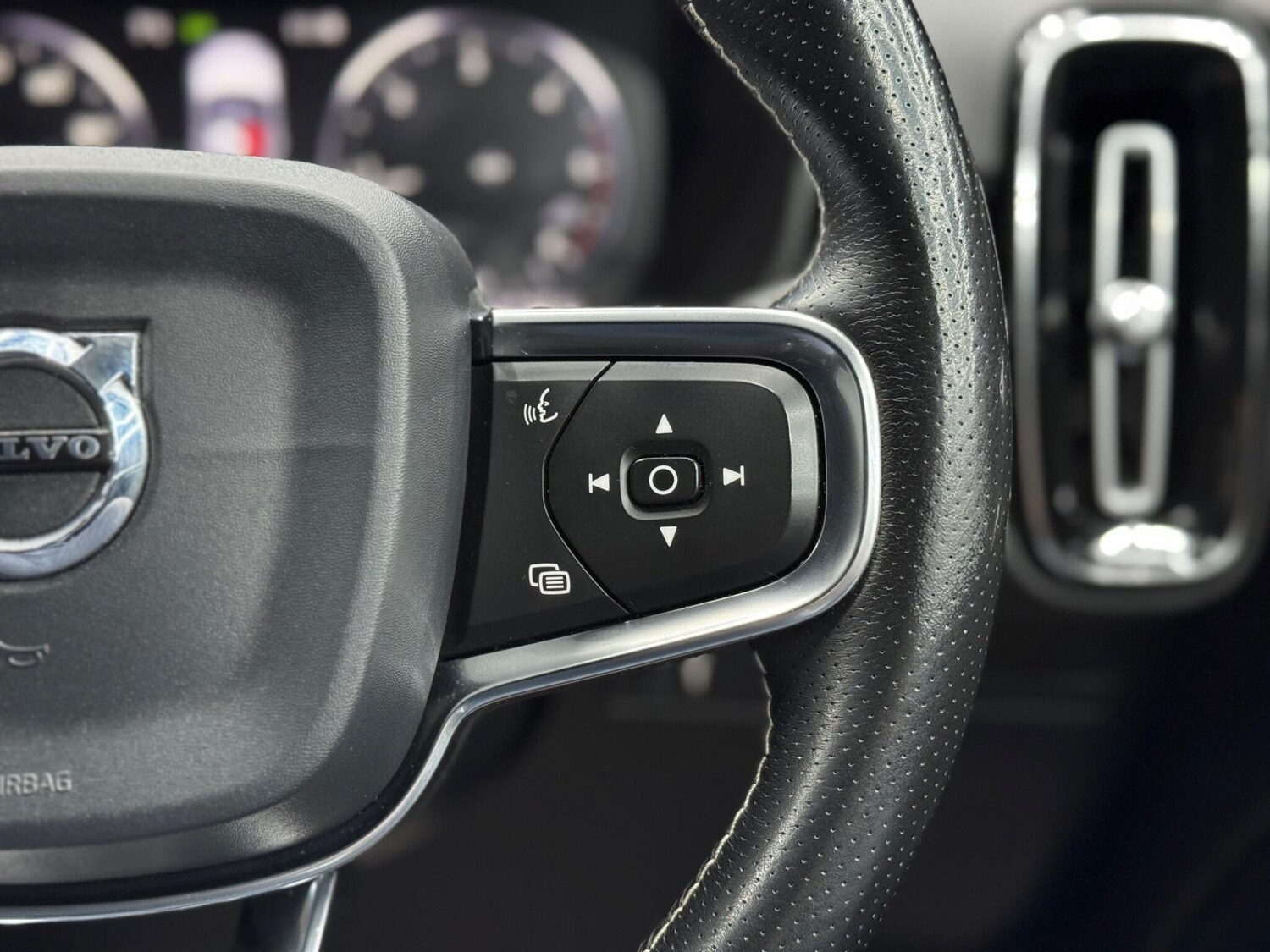 Used Volvo XC40 2019 for sale - 77484256: Photo 21