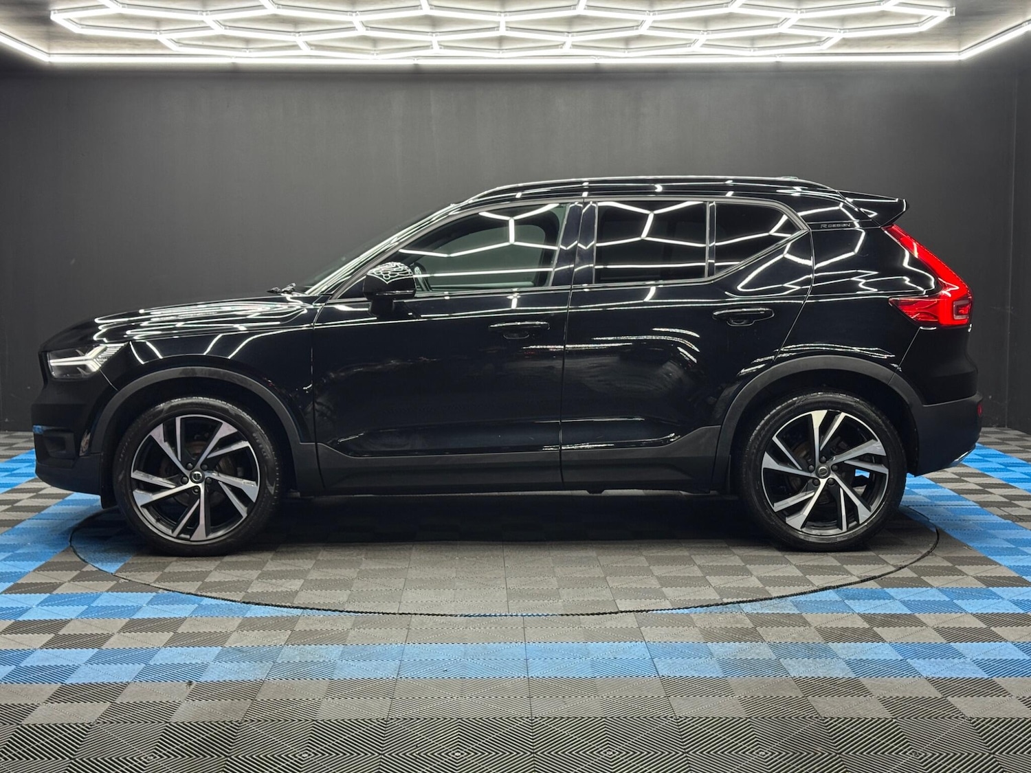 Used Volvo XC40 2019 for sale - 77484256: Photo 8