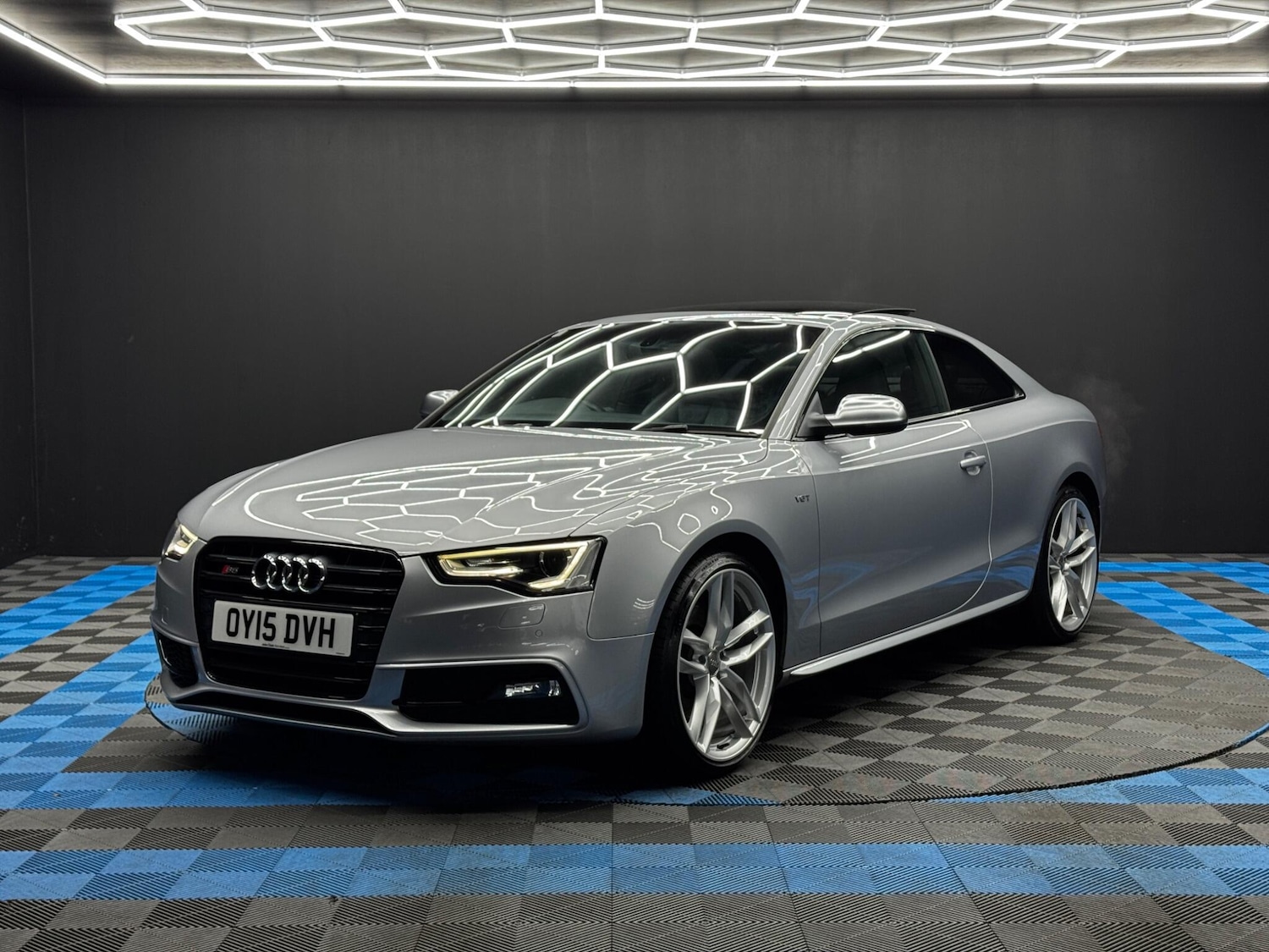 Used Audi A5 2015 for sale - 77155337: Photo 3
