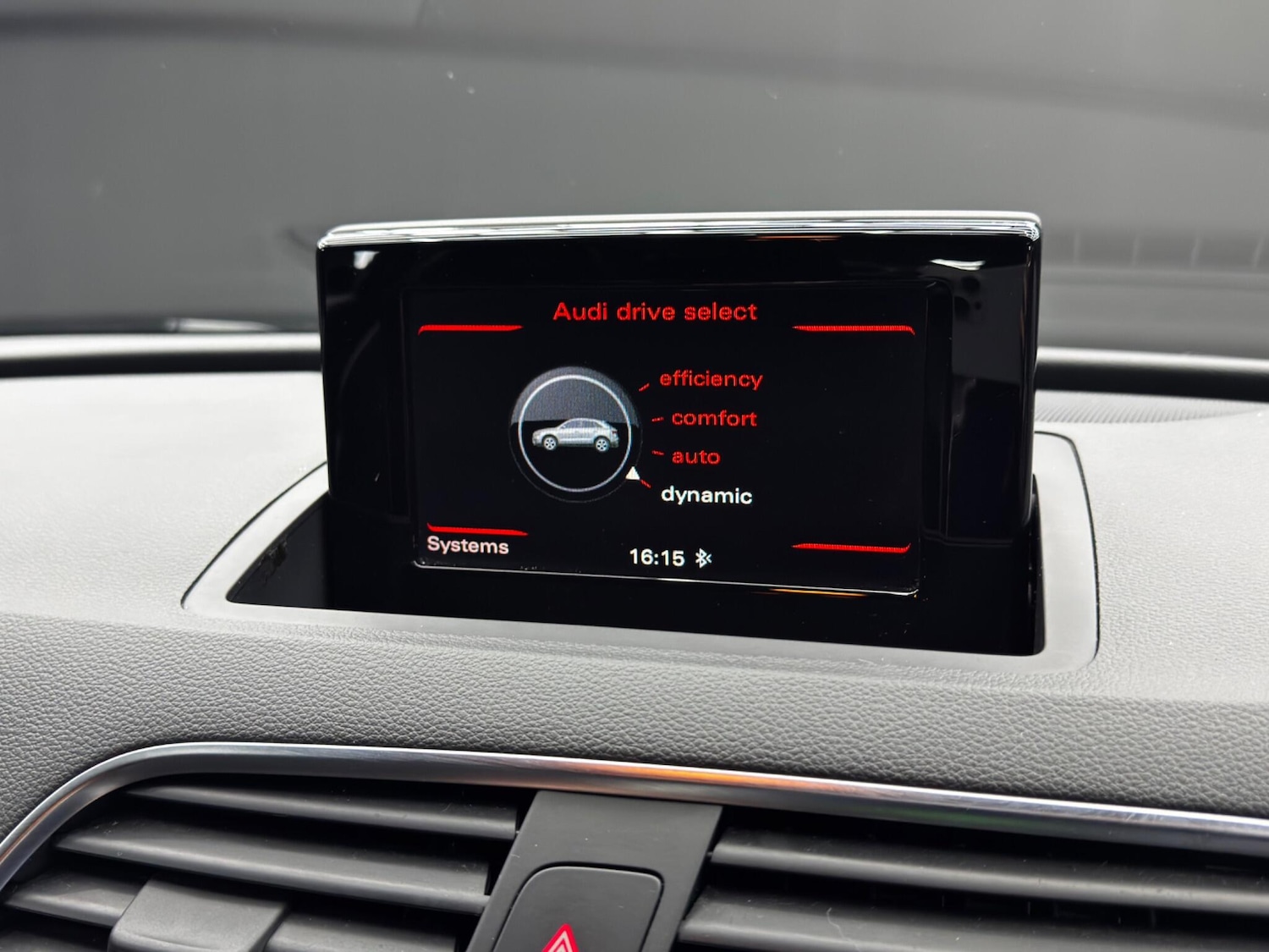 Used Audi Q3 2017 for sale - 76715410: Photo 34