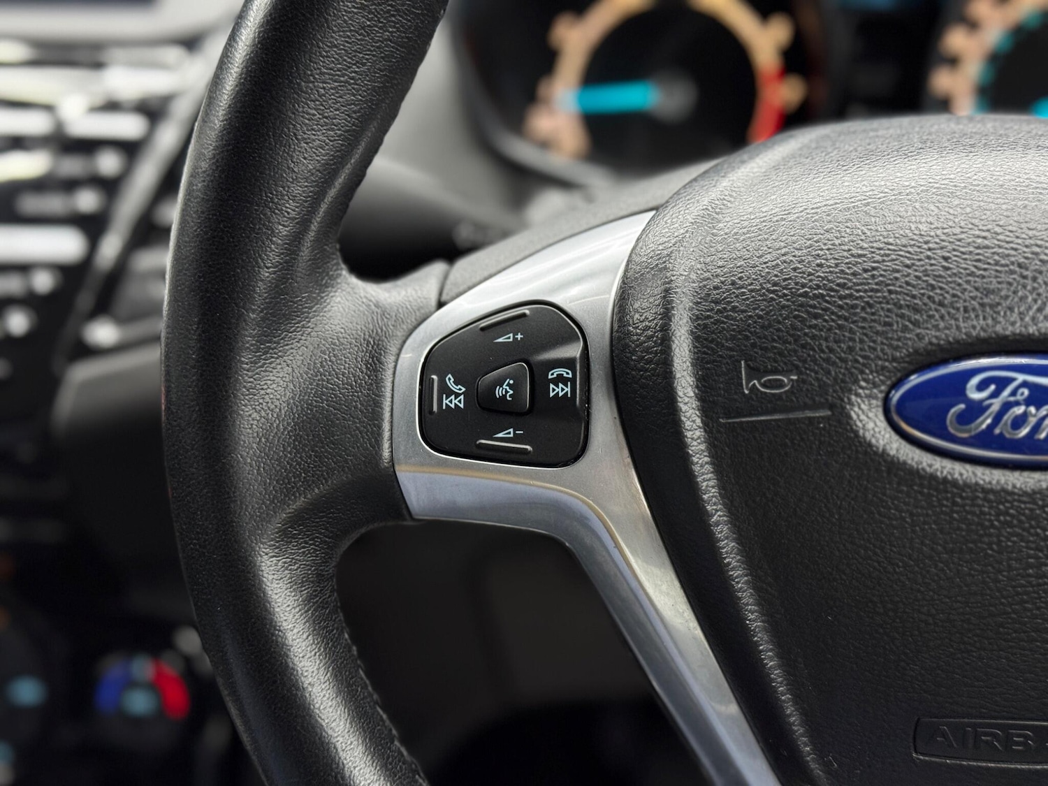 Used Ford Fiesta 2013 for sale - 76634107: Photo 19