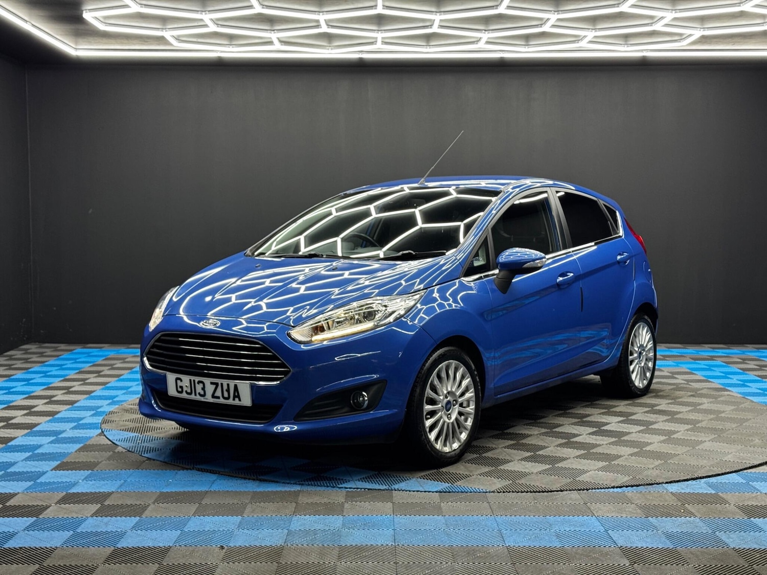 Used Ford Fiesta 2013 for sale - 76634107: Photo 3