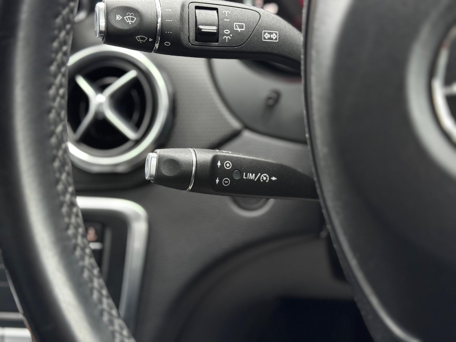 Used Mercedes-Benz GLA 2018 for sale - 76965257: Photo 22