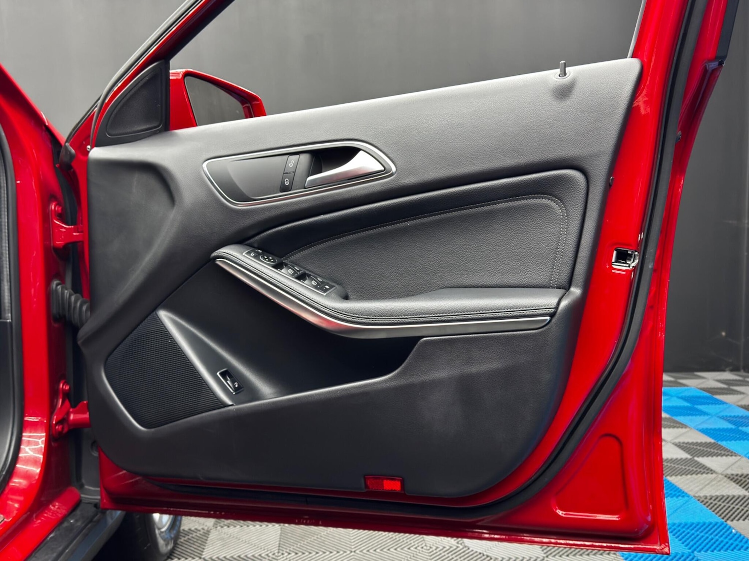 Used Mercedes-Benz GLA 2018 for sale - 76965257: Photo 37