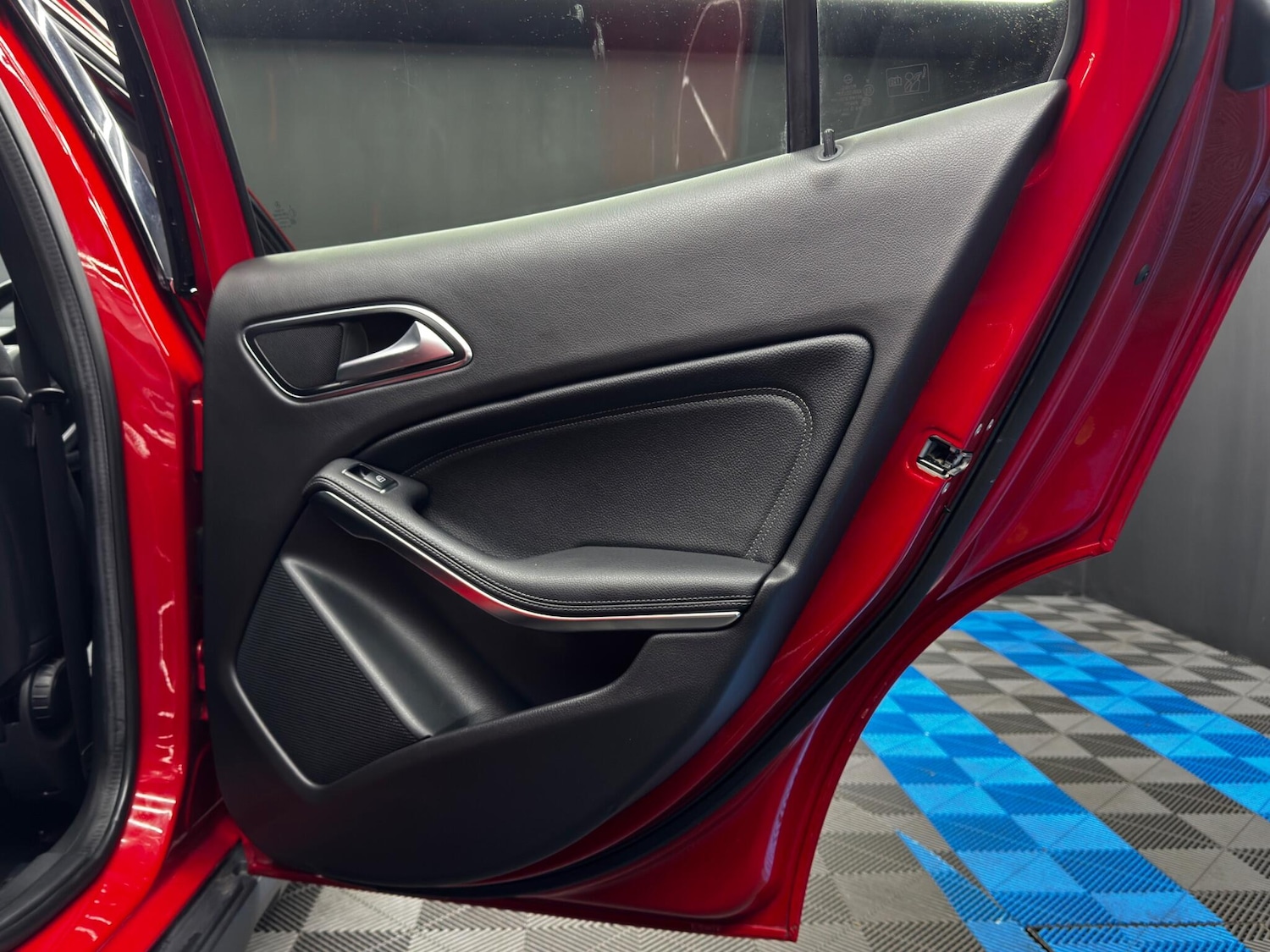 Used Mercedes-Benz GLA 2018 for sale - 76965257: Photo 40