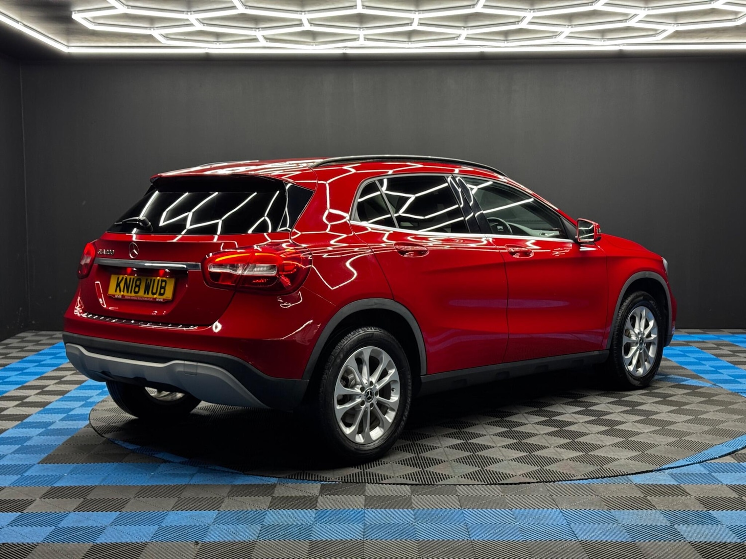 Used Mercedes-Benz GLA 2018 for sale - 76965257: Photo 5