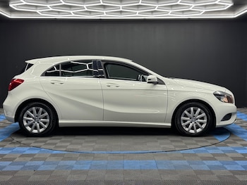 Used Mercedes-Benz A-Class 2014 for sale - 75740930: Photo