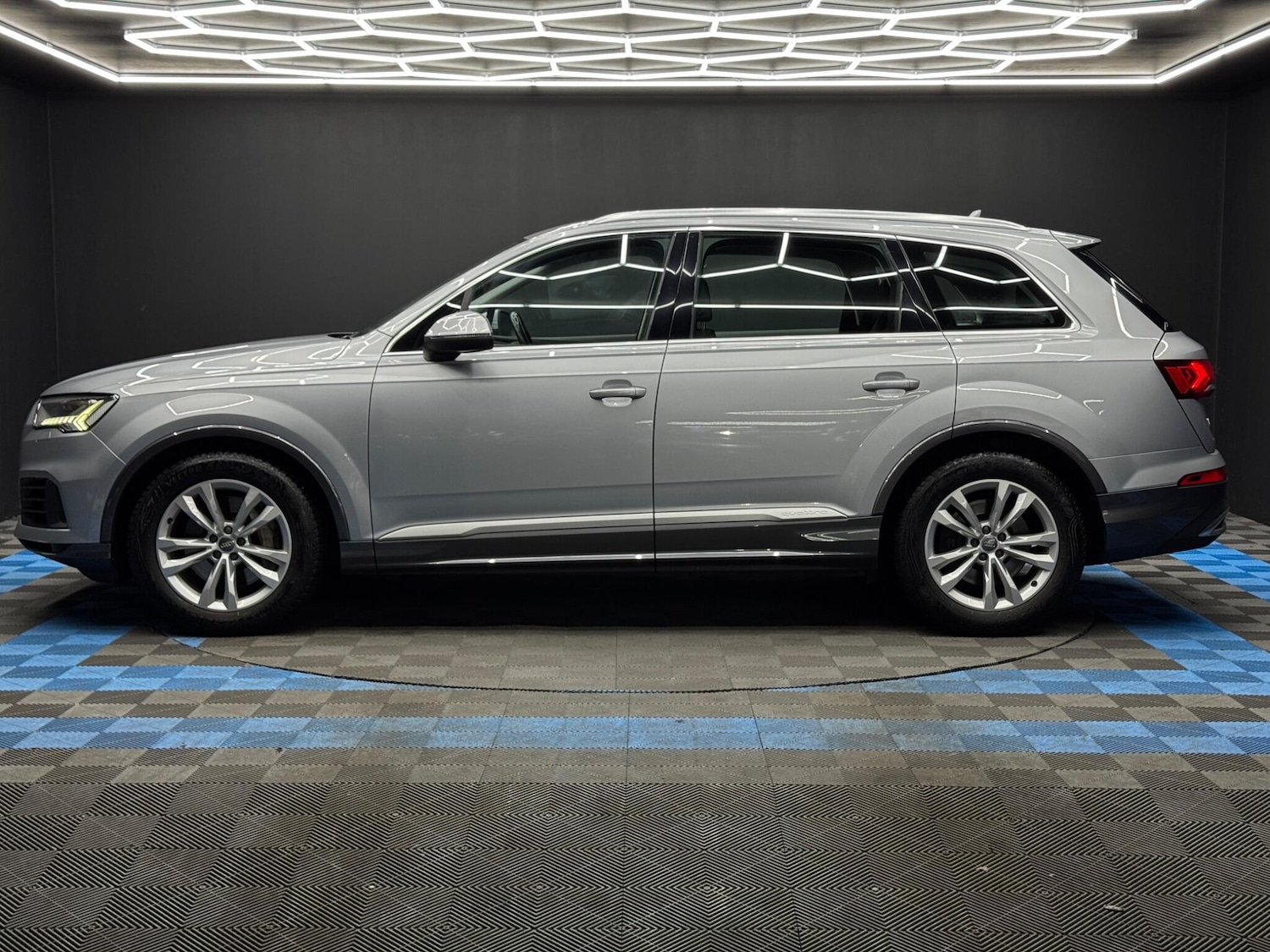 Used Audi Q7 2020 for sale - 78100666: Photo 8