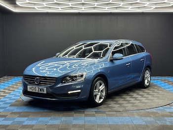Used Volvo V60 2016 for sale - 78429303: Photo