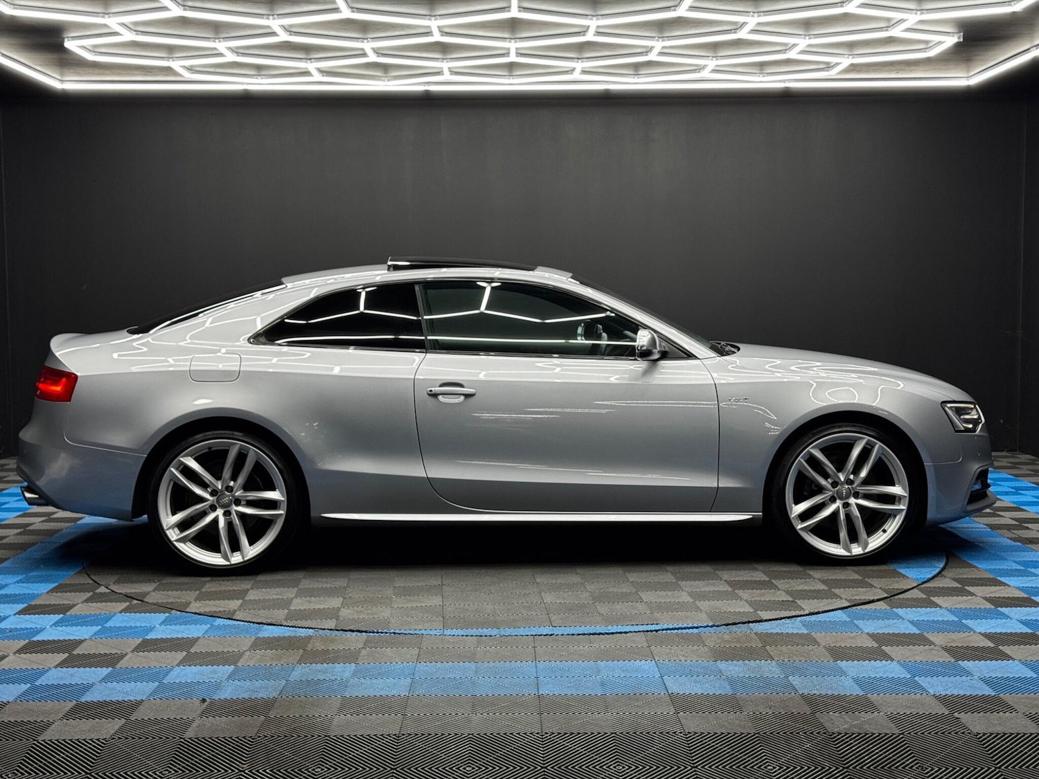 Used Audi S5 2015 for sale - 76824113: Photo 4