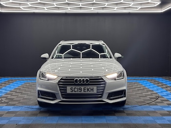 Used Audi A4 2019 for sale - 76522010: Photo