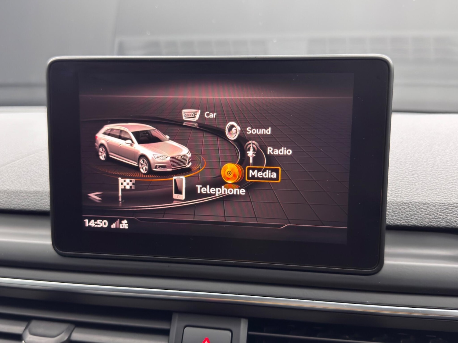 Used Audi A4 2019 for sale - 76522010: Photo 32