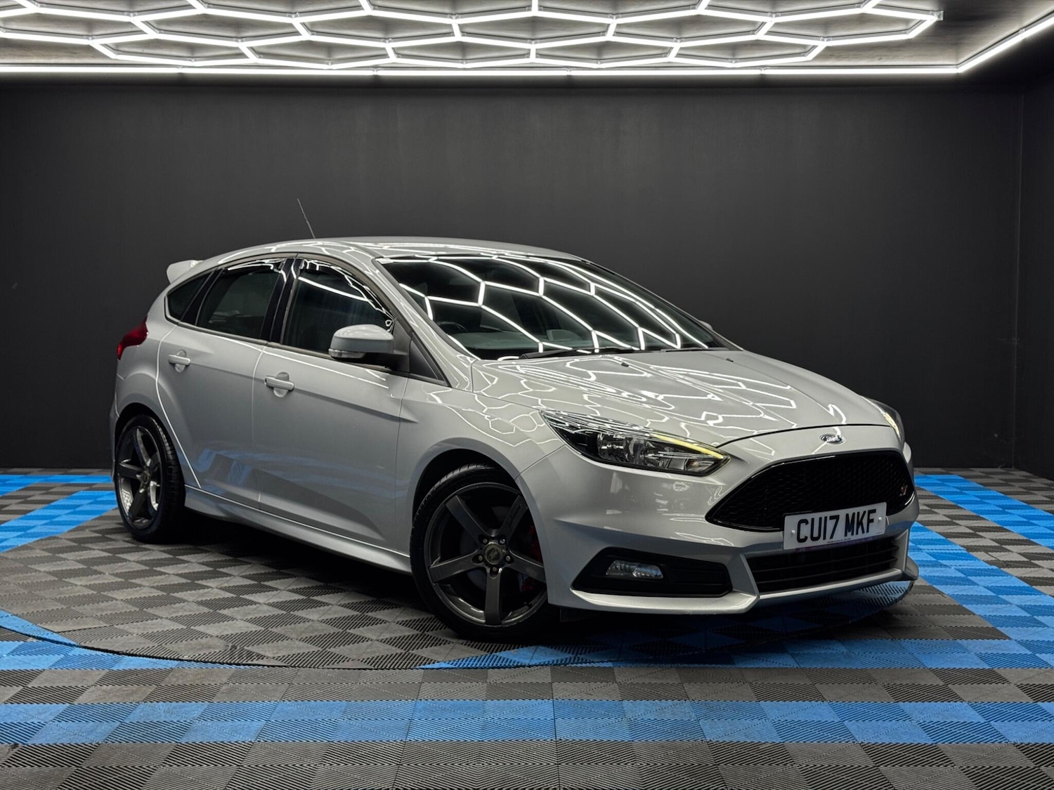 Used Ford Focus 2017 for sale - 76561479: Photo 1