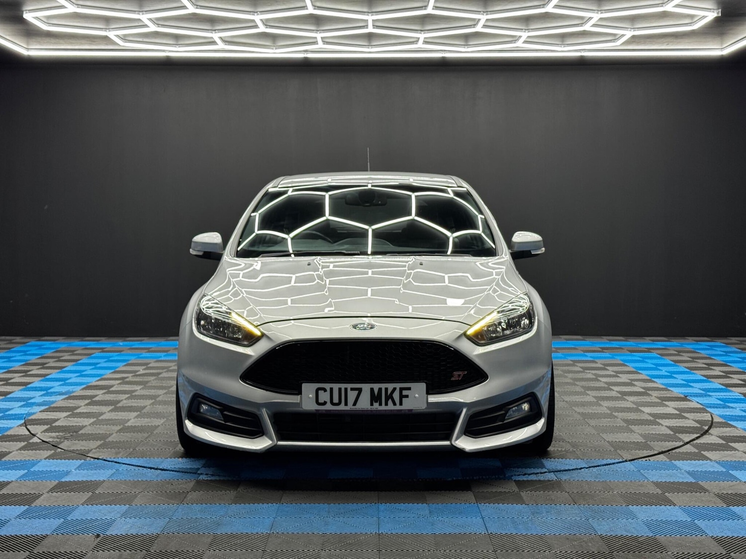 Used Ford Focus 2017 for sale - 76561479: Photo 2