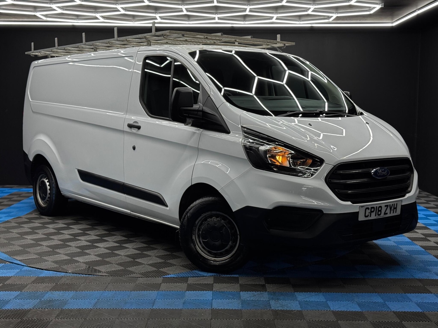 Used Ford Transit Custom 2018 for sale - 76936615: Photo 1